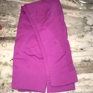 Lululemon pink leggings